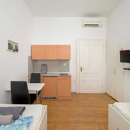 Apartments Todorovic Пула Екстериор снимка