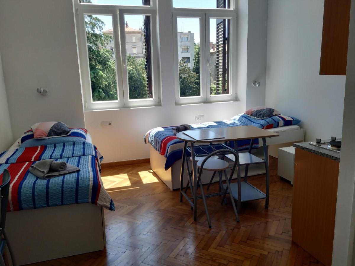 Apartments Todorovic Пула Екстериор снимка