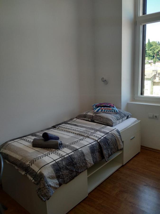 Apartments Todorovic Пула Екстериор снимка