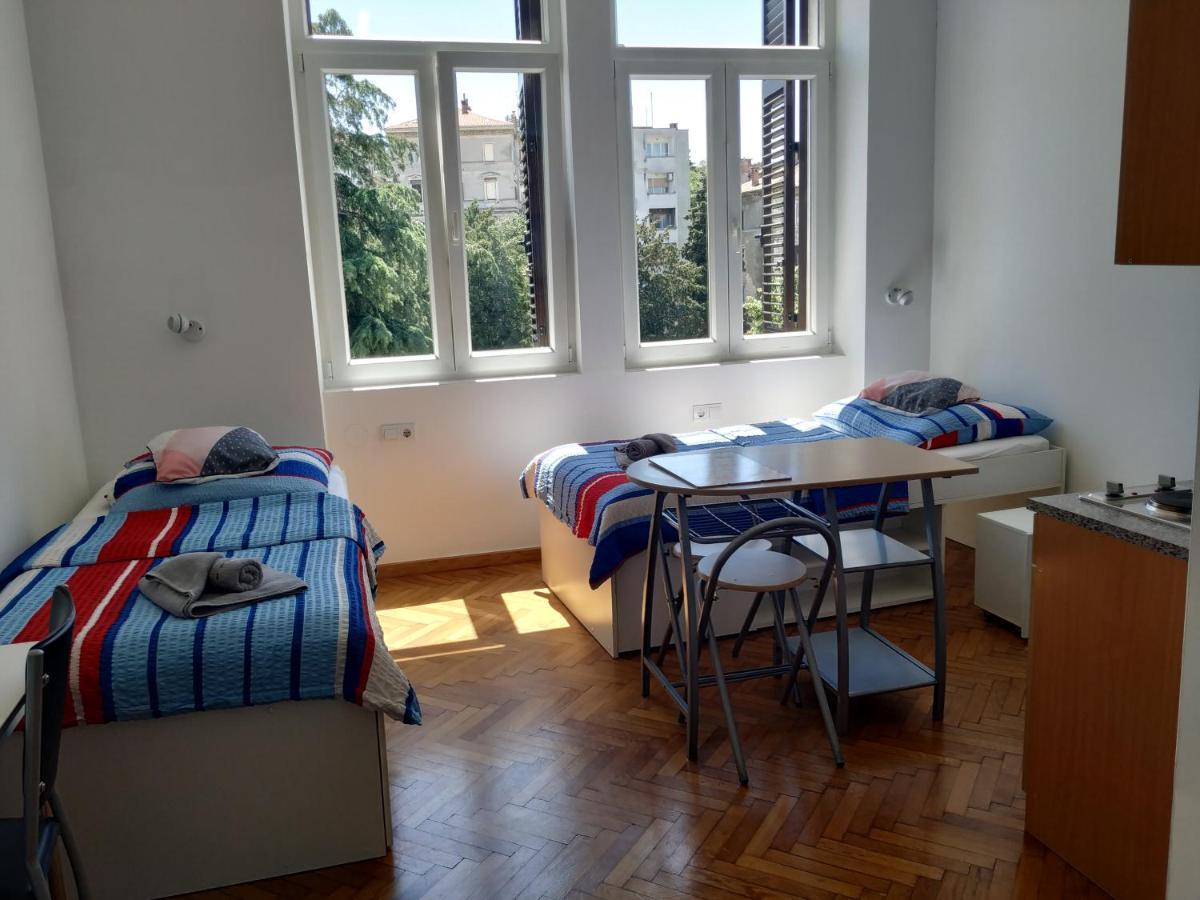 Apartments Todorovic Пула Екстериор снимка