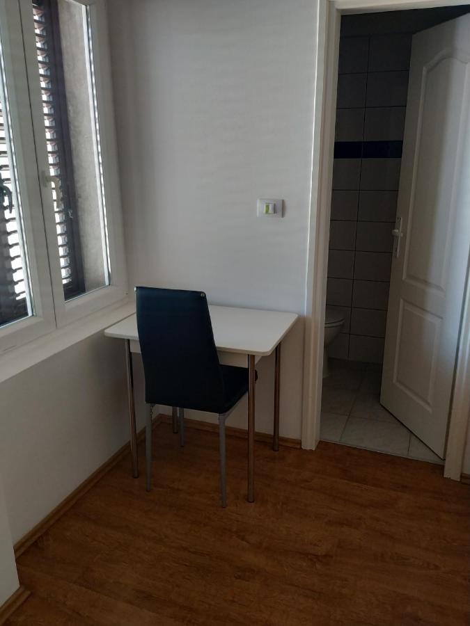 Apartments Todorovic Пула Екстериор снимка